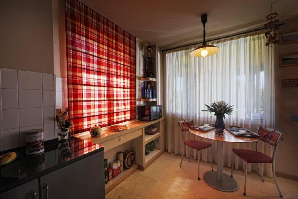 Ferienhaus Casa Con Gran Jardin Y Piscina En Cabarceno